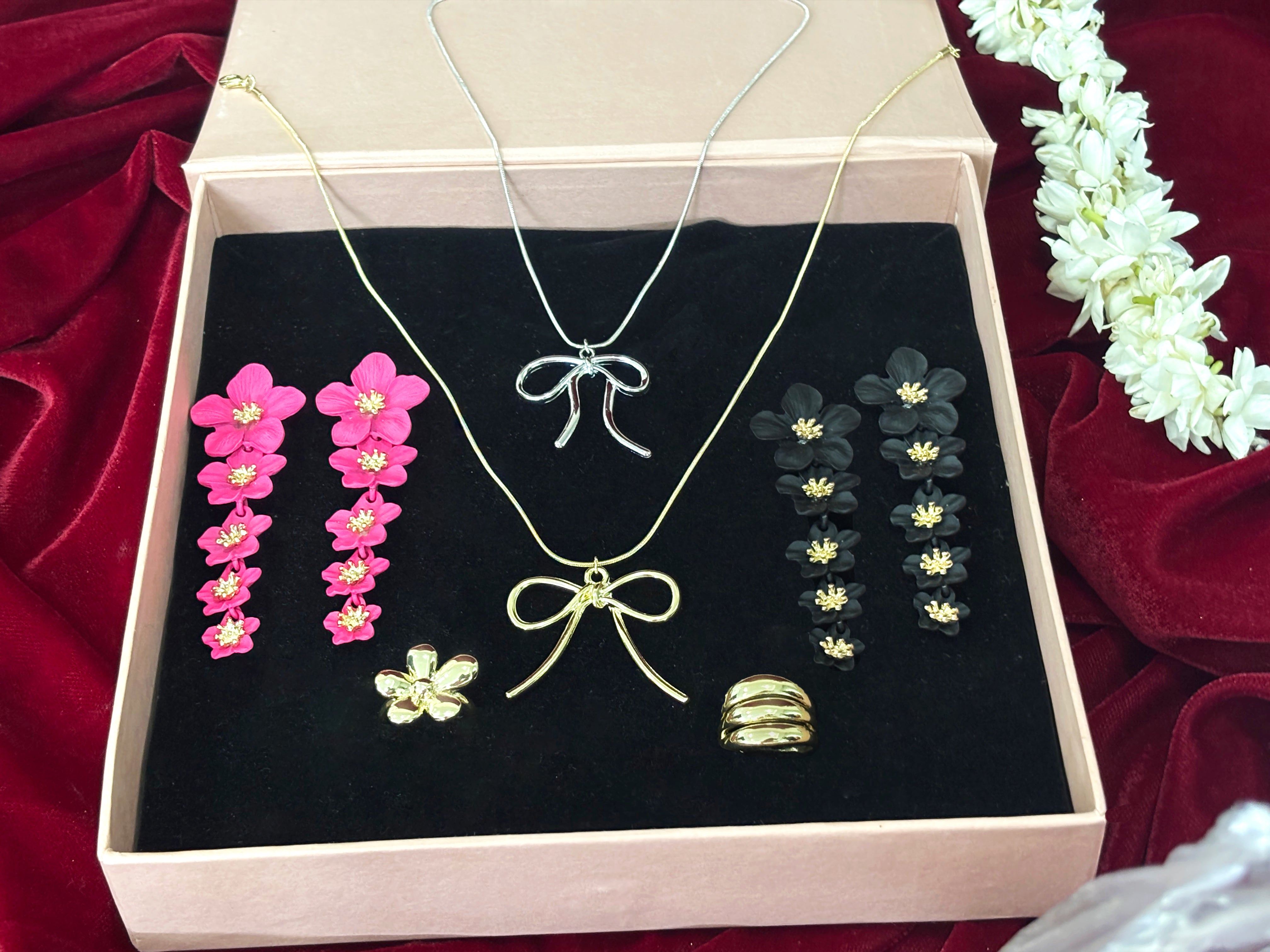 The Divine Dazzle Hamper