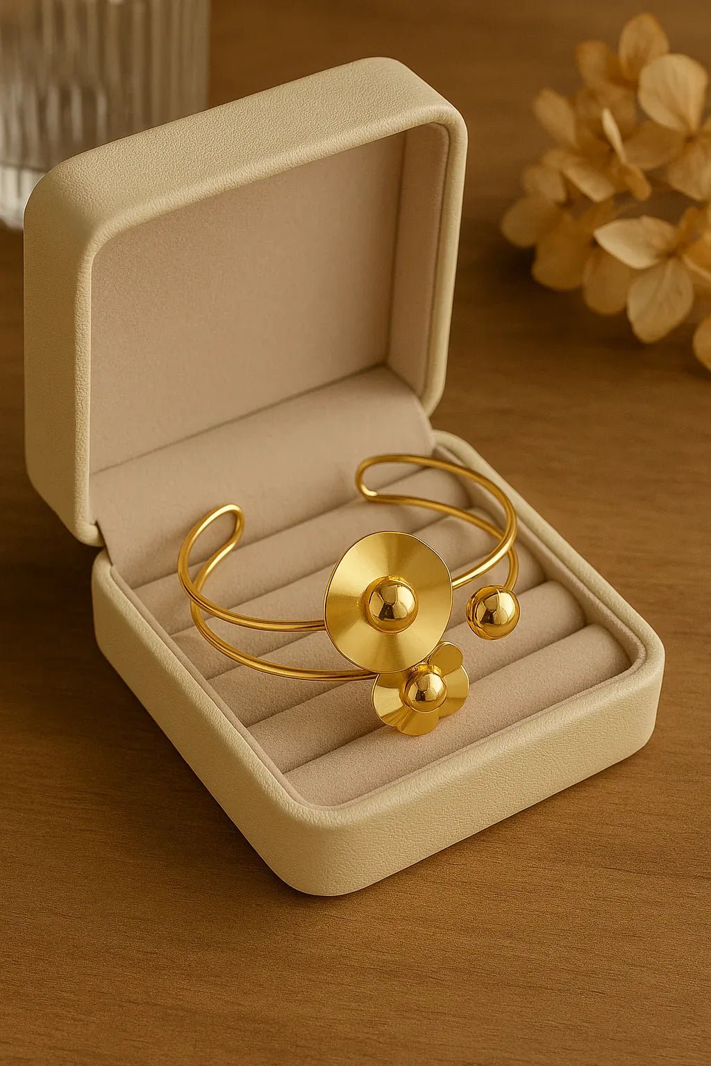 Golden Bloom Cuff Bracelet – Elegance in Every Curve - Kemyu