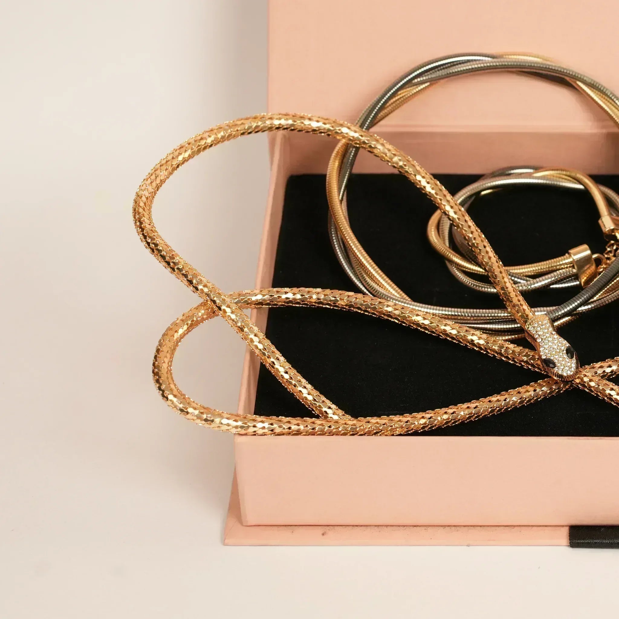 The Festival of Hearts Hamper - Kemyu