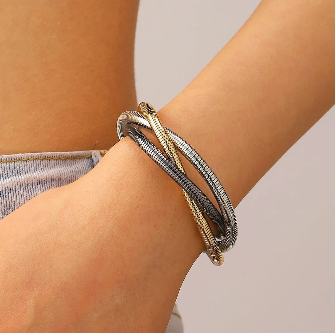 Twist of Elegance Set | Necklace & Bracelet Combo