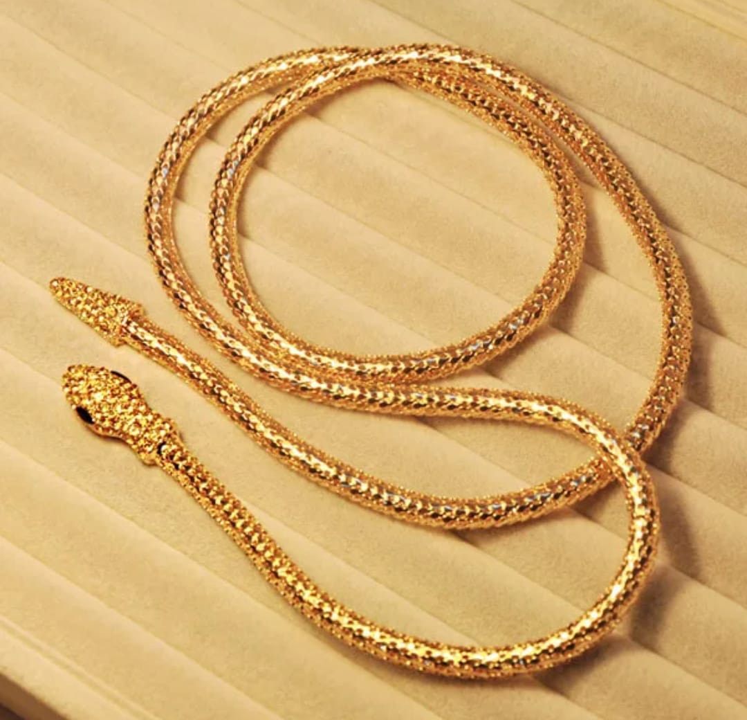 Golden Empress: The Royal Serpent Necklace