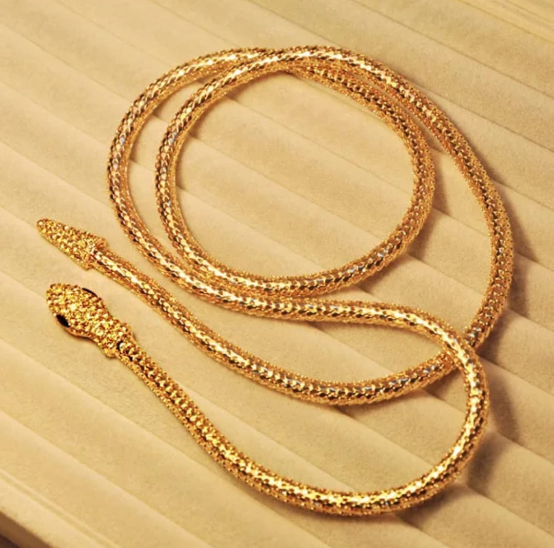 Golden Empress: The Royal Serpent Necklace