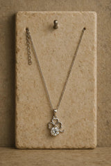 Radiate Elegance with the Clover Spark Necklace - Kemyu